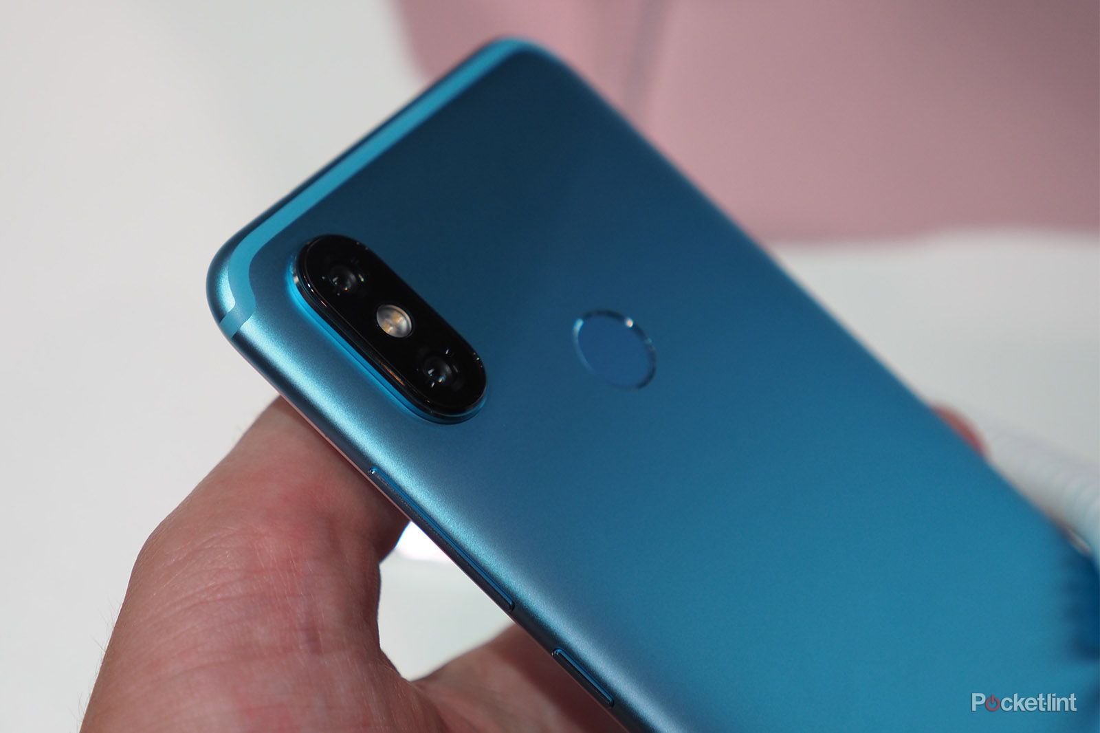 This is the blue Xiaomi Mi A2, in pictures
