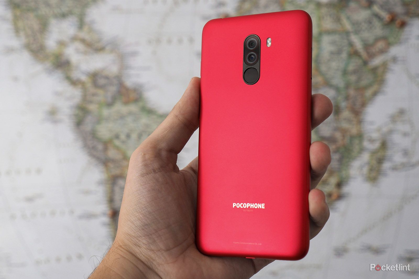 Xiaomi POCOPHONE 本体　赤　初期化済み Xiaomi POCOPHONE 本体 赤 初期化済み