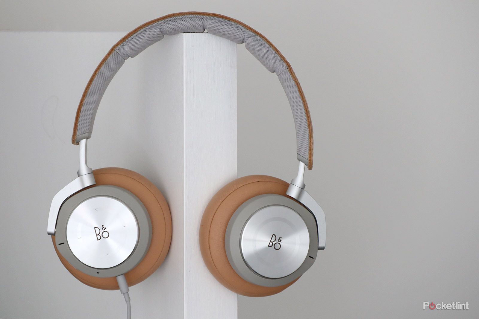 【ほぼ新品】BANG & OLUFSEN Beoplay H9i Bang & Olufsen Beoplay H9i review: Gorgeous headphones with