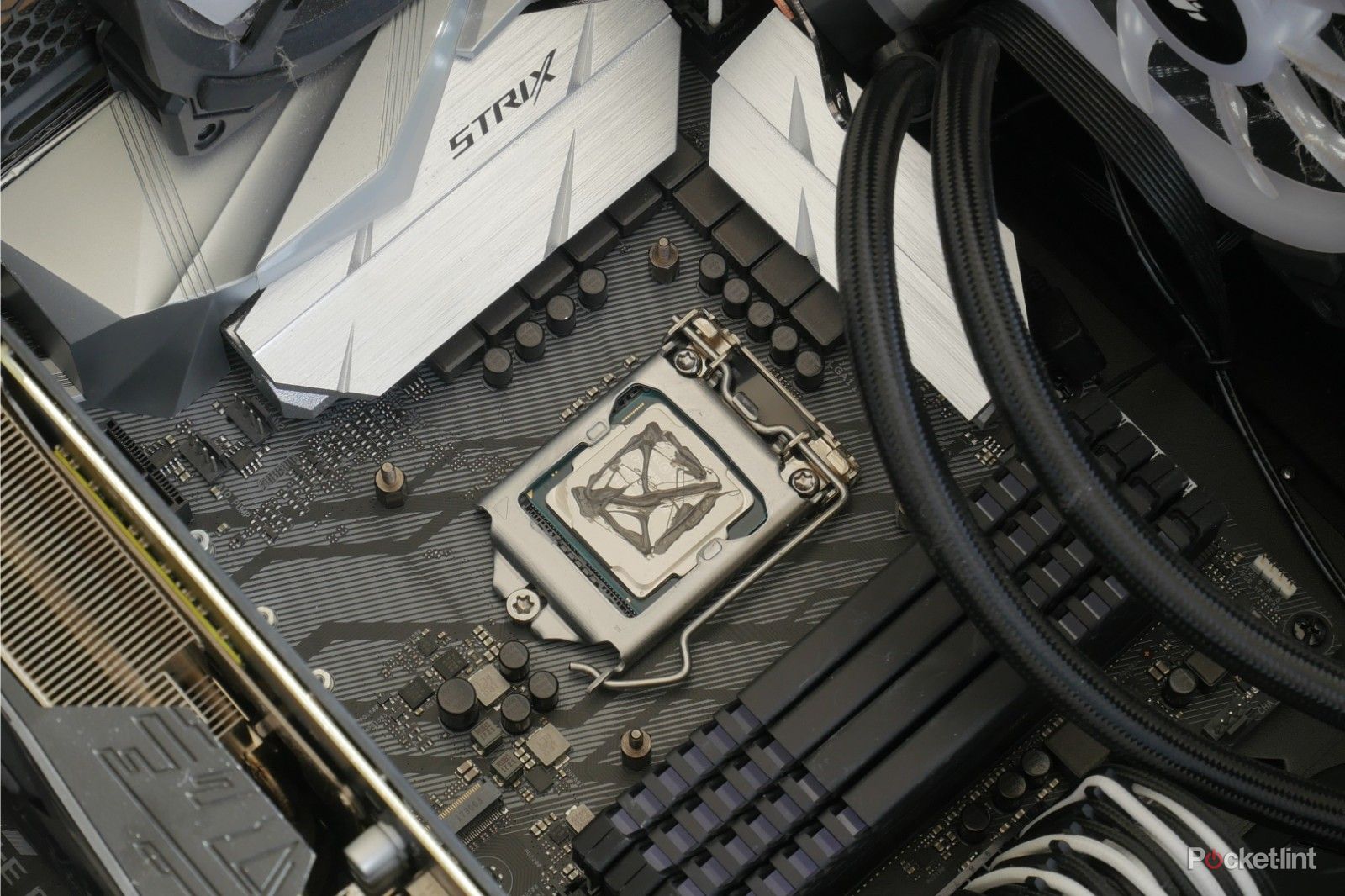 How to easily upgrade your Intel CPU for more gaming power