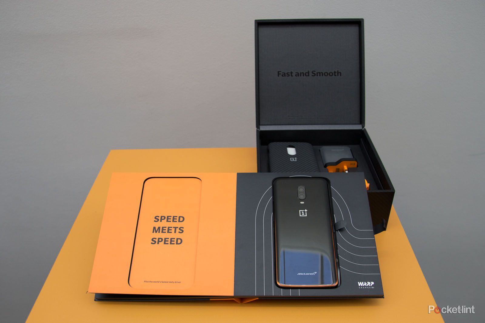 スマートフォン本体 One plus 6T mclaren edition The OnePlus 6T McLaren Edition is now available to purchase