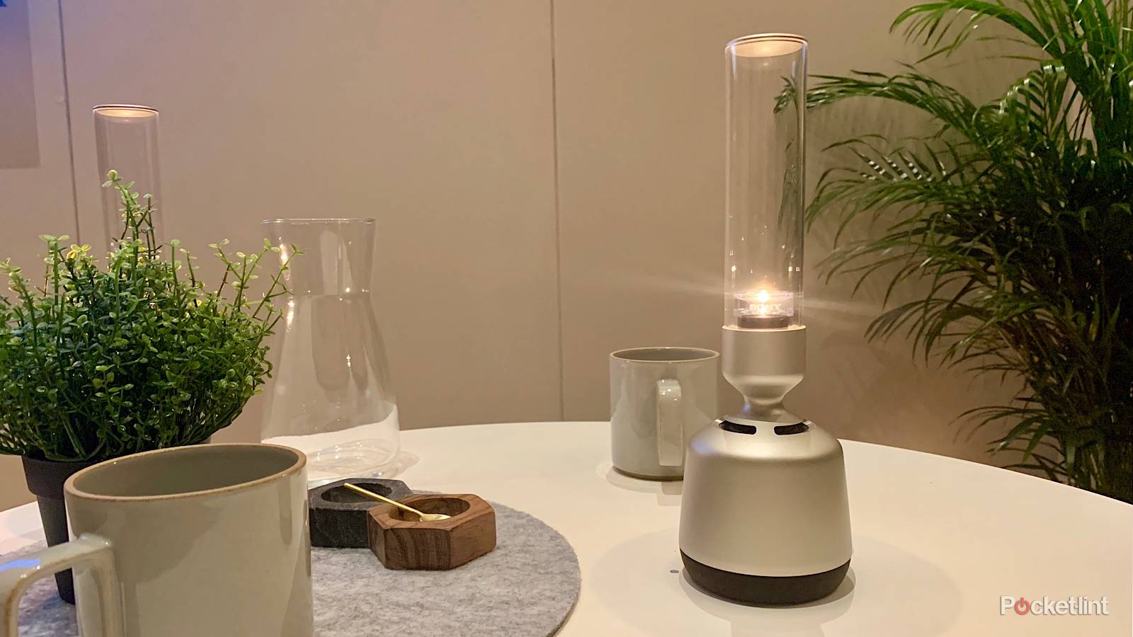 Sony LSPX-S2 Glass Sound Speaker is perfect for those romantic moments