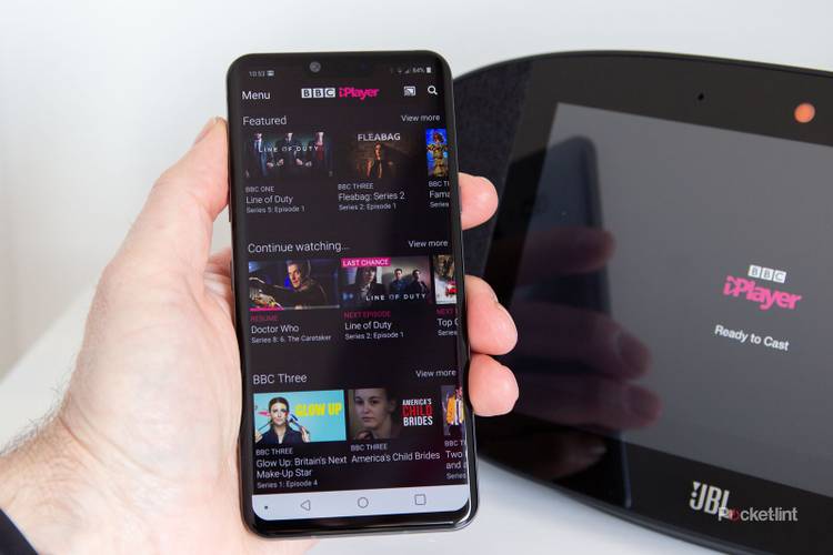 JBL Link View review: Bringing bass to the Google goodness
