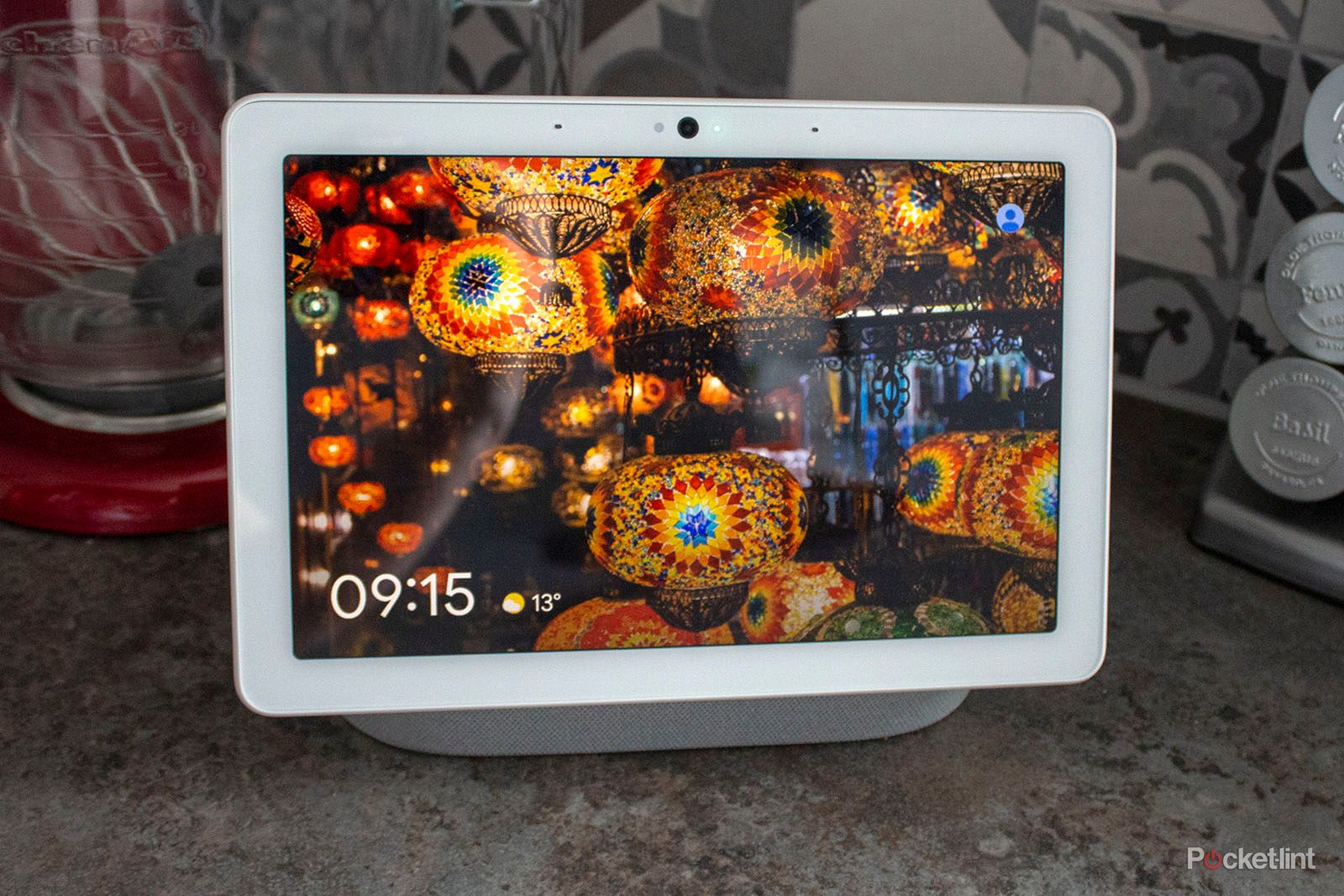 Google Nest Hub Max 本体 Google Nest Hub Max Review: Going Large On Smart Tech