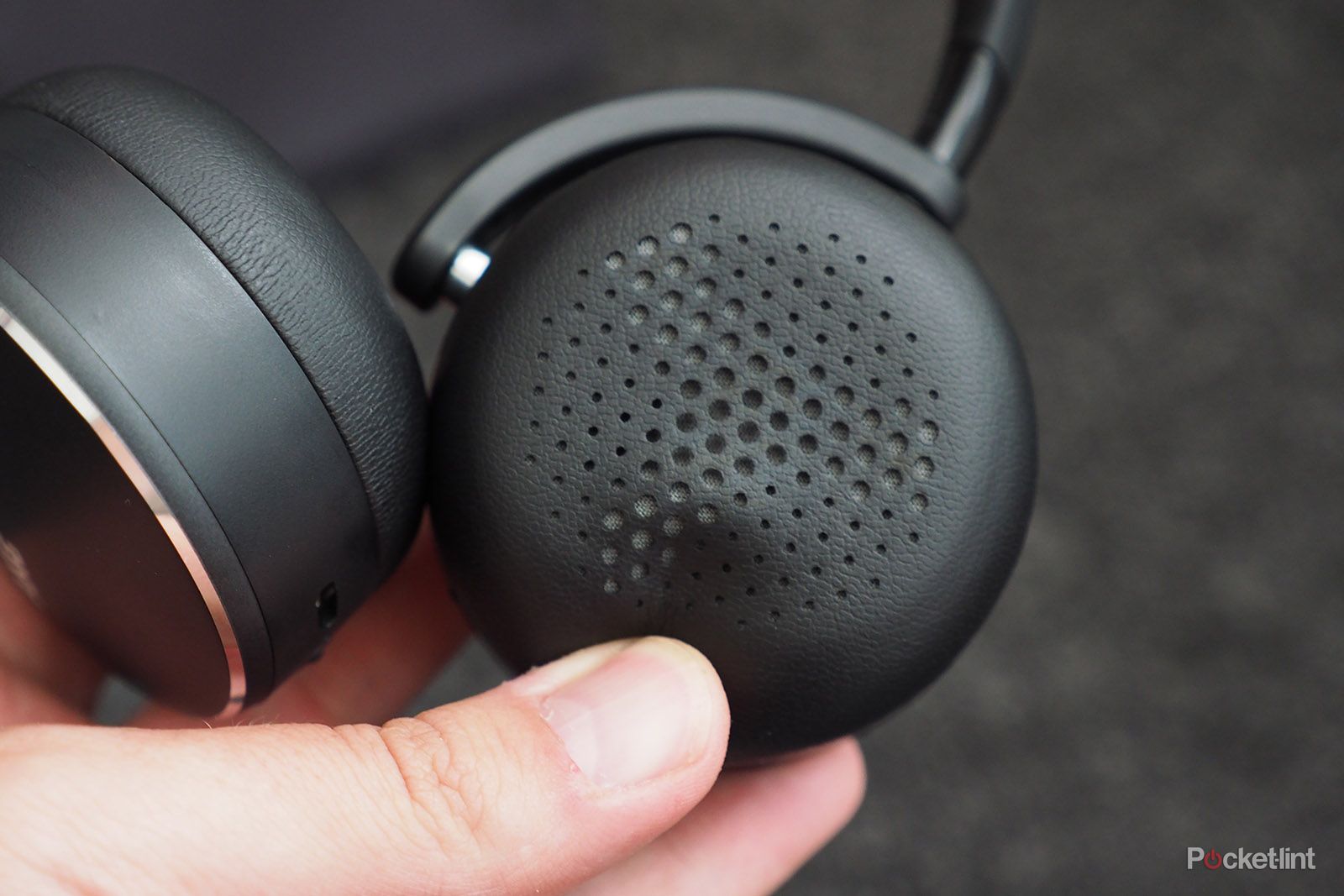AKG Y500 WIRELESS (ブラック) Y500 Wireless | Wireless on-ear headphones