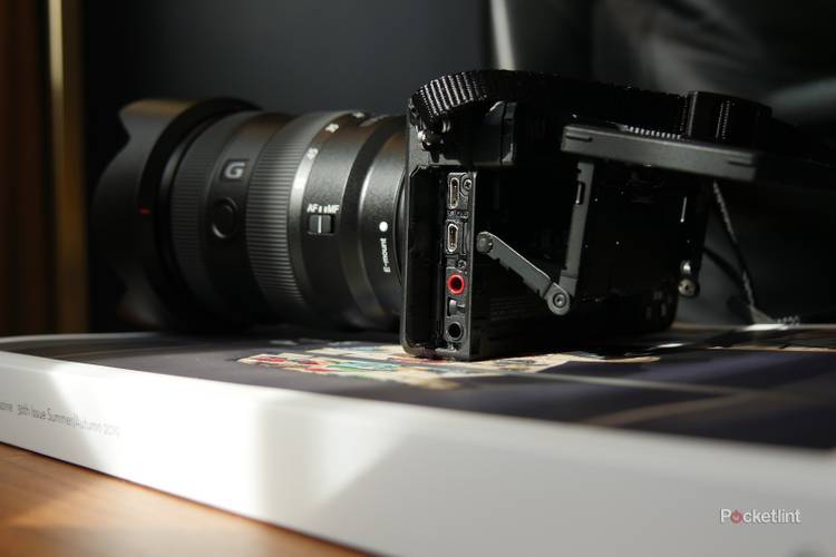 Sony launches new A6100 and A6600 APS-C cameras