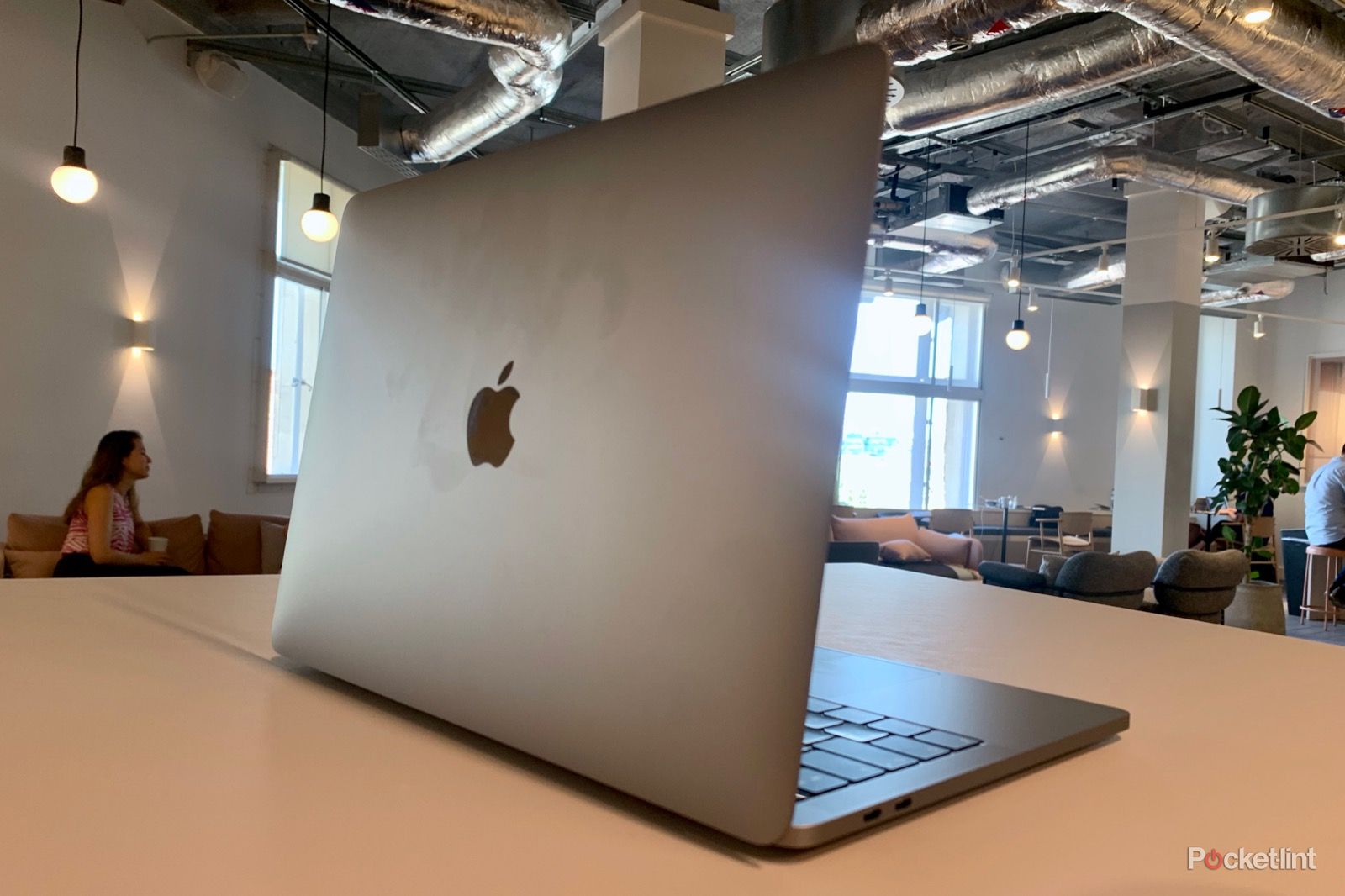 MacBook Pro 13インチ 2019 51ellgSYmxL._UF350,350_QL80_.jpg