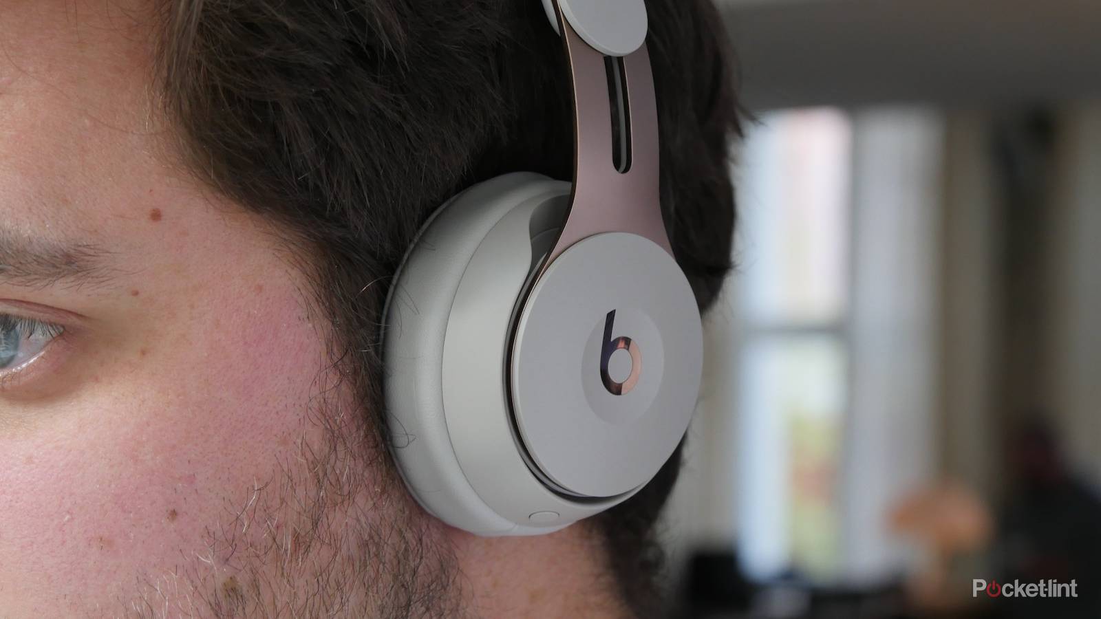 Grey Beats Solo Pro Beats Solo Pro Review: Premium Design With