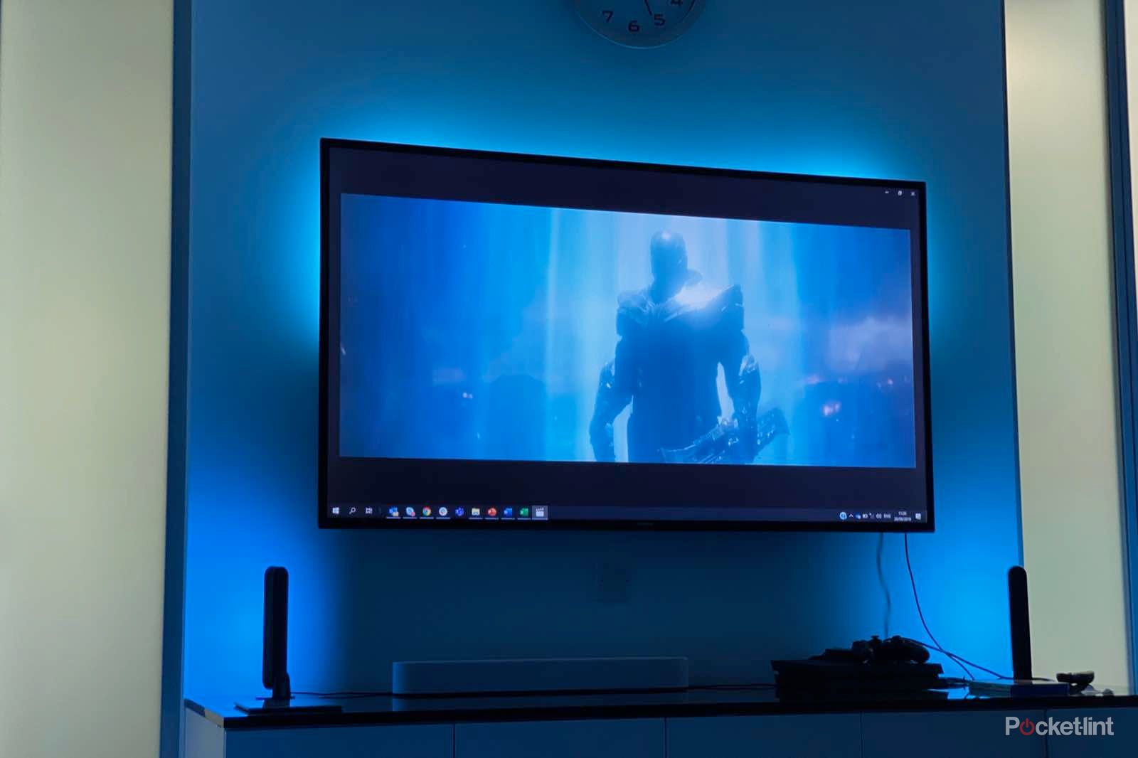 テレビ Philips Hue HDMI Syncbox Hue-bundle-syncbox-gradient-LS