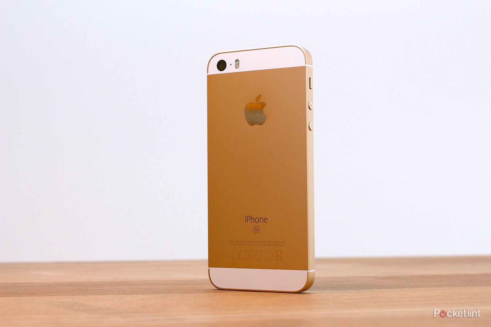 Apple - （新品）iPhonese32Gゴールド Apple iPhone 6 - 32 GB - Space Gray (Unlocked) for sale