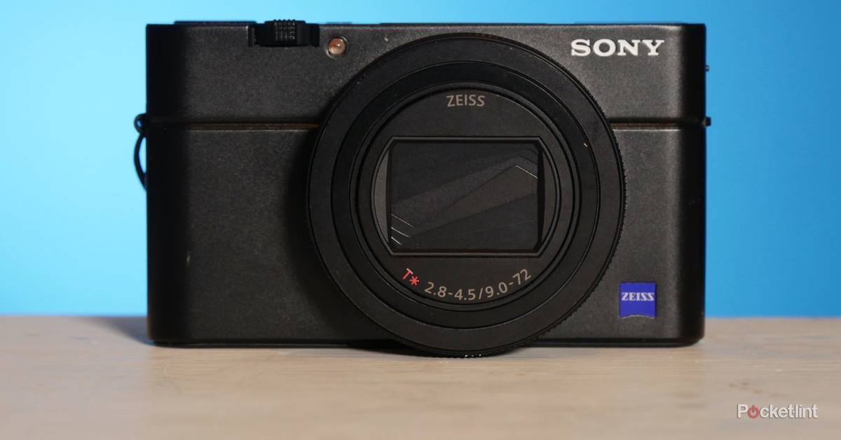 150349-cameras-review-sony- 