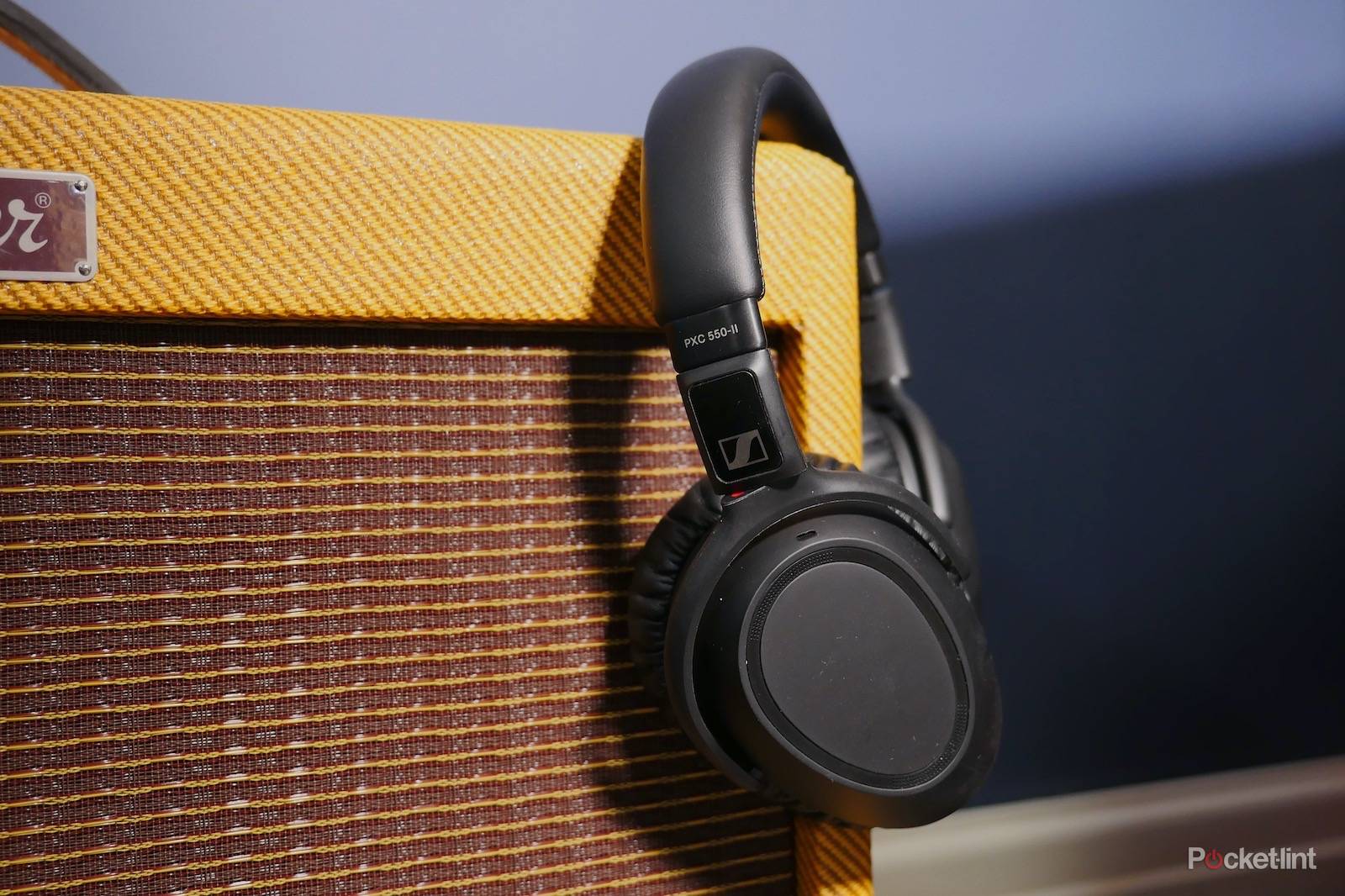 Sennheiser PXC 550-ii review: Fantastic travel headphones