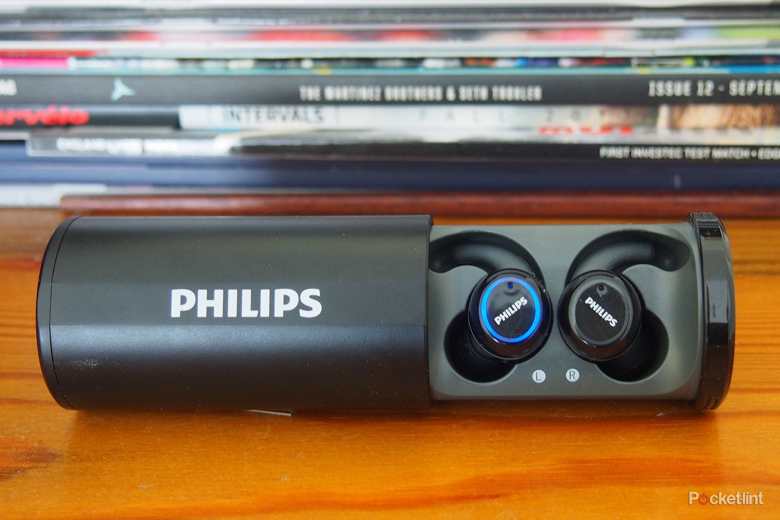 Philips ST702 review: Wireless sports buds keep it clean