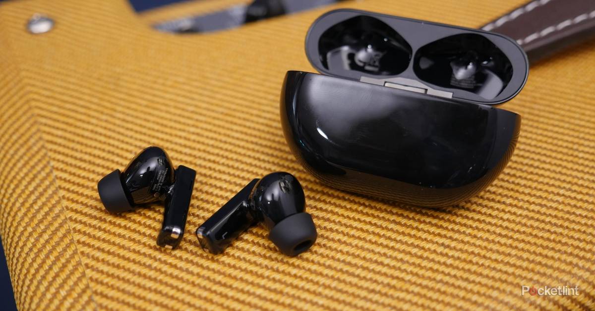 153717-headphones-review-