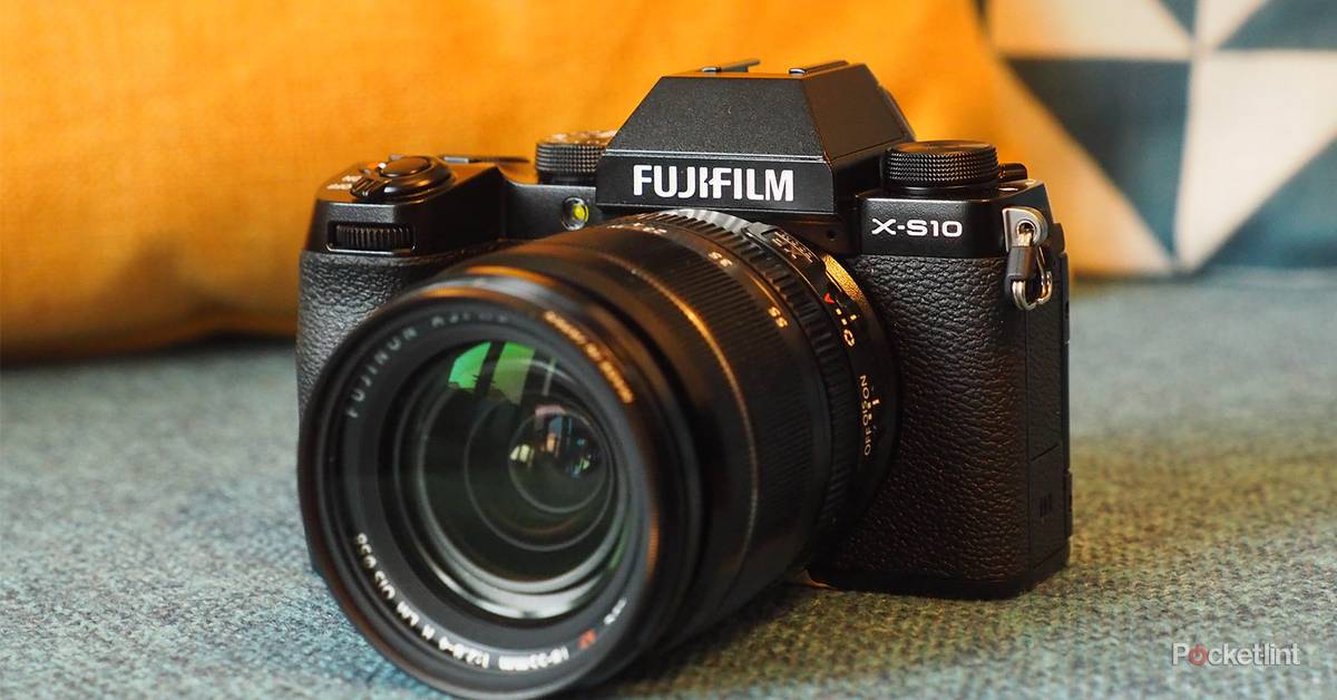MUZIRI KINOKOO FUJI X-S10 hoesje, PU-lederen hoesje compatibel met Fujifilm X-S10 en 18-55 mm/16-50 mm lens met schouderriem FUJI XS10 beschermende cameratas, Bruin, Retro