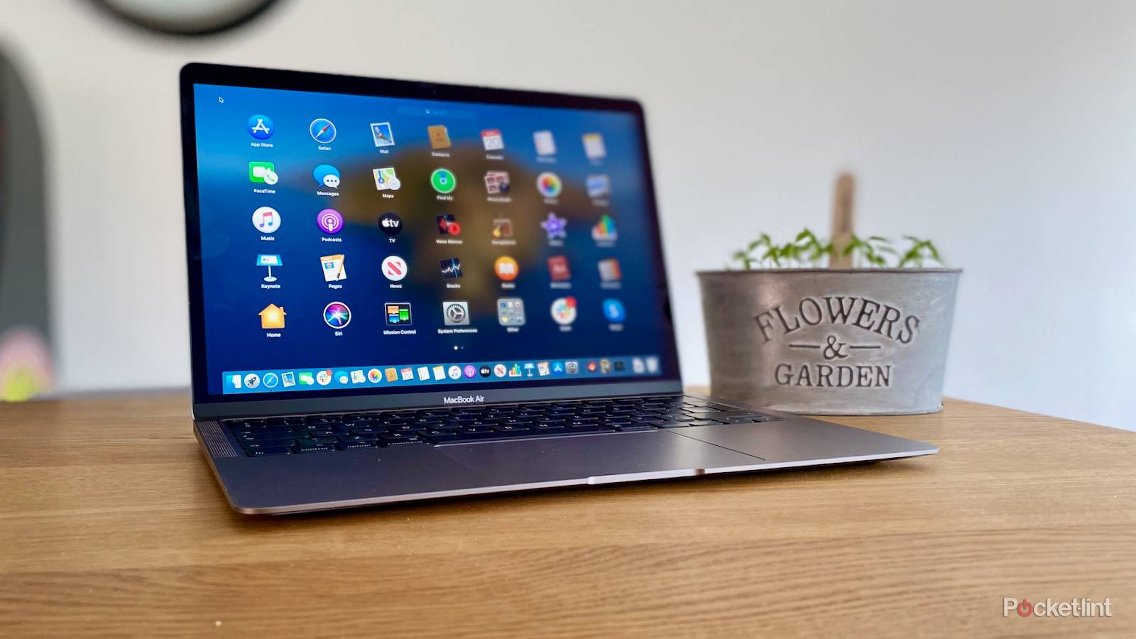 New MacBook Air to start production in 2022