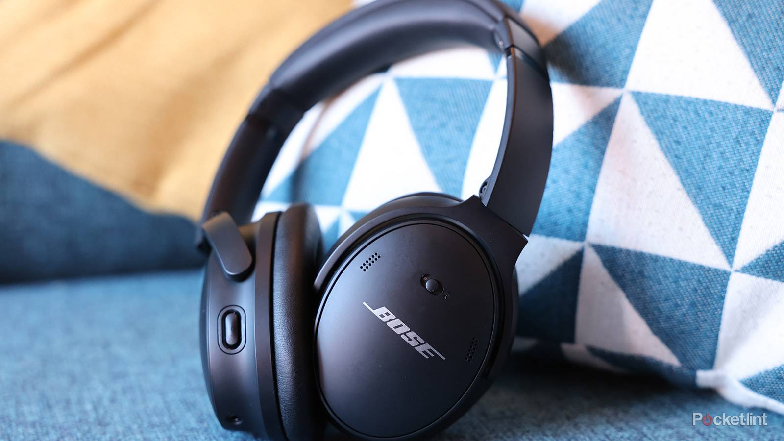 Bose QuietComfort 45 review: Top travel headphones