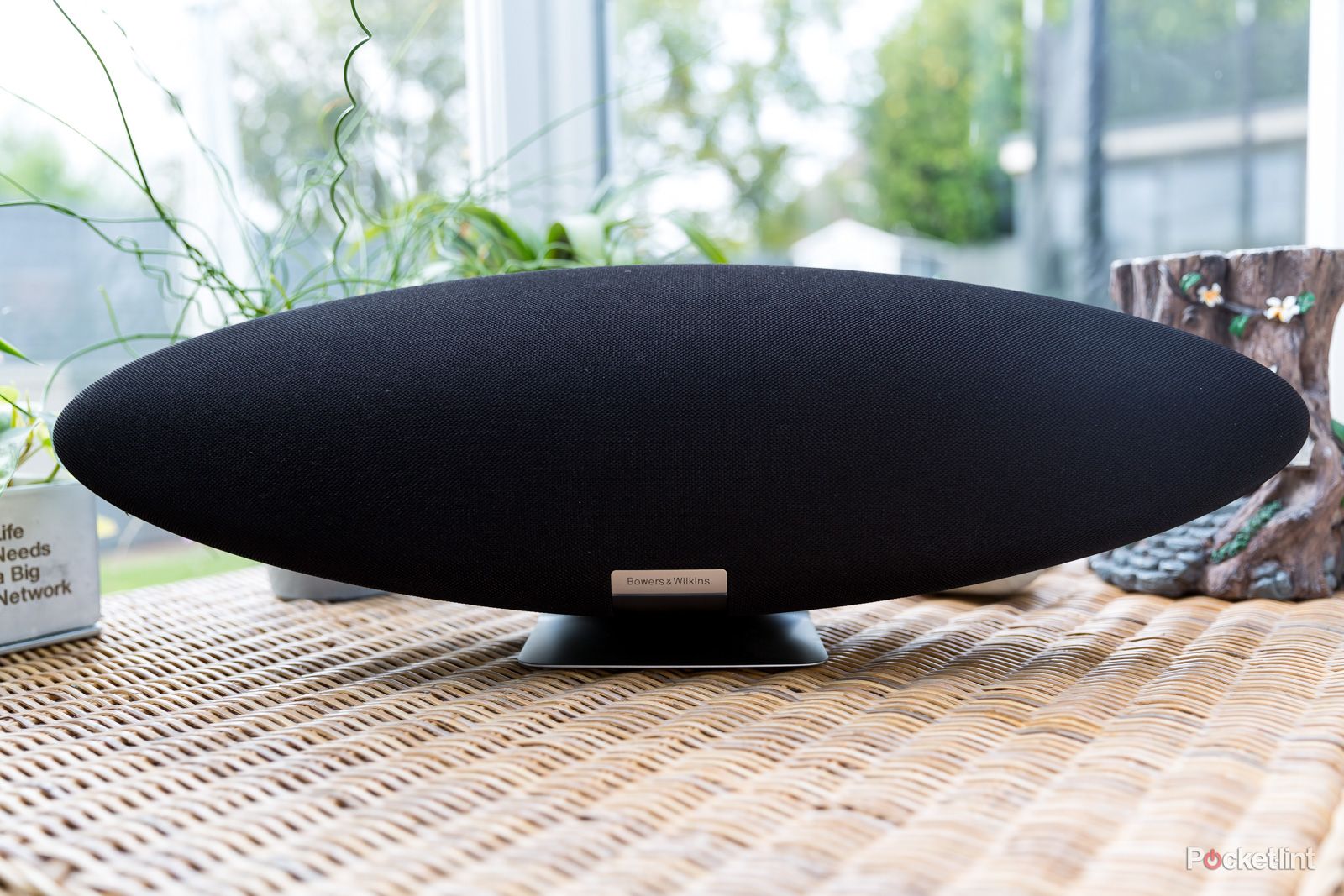 Bowers & Wilkins Zeppelin ブラック Bowers & Wilkins Zeppelin Speaker Review