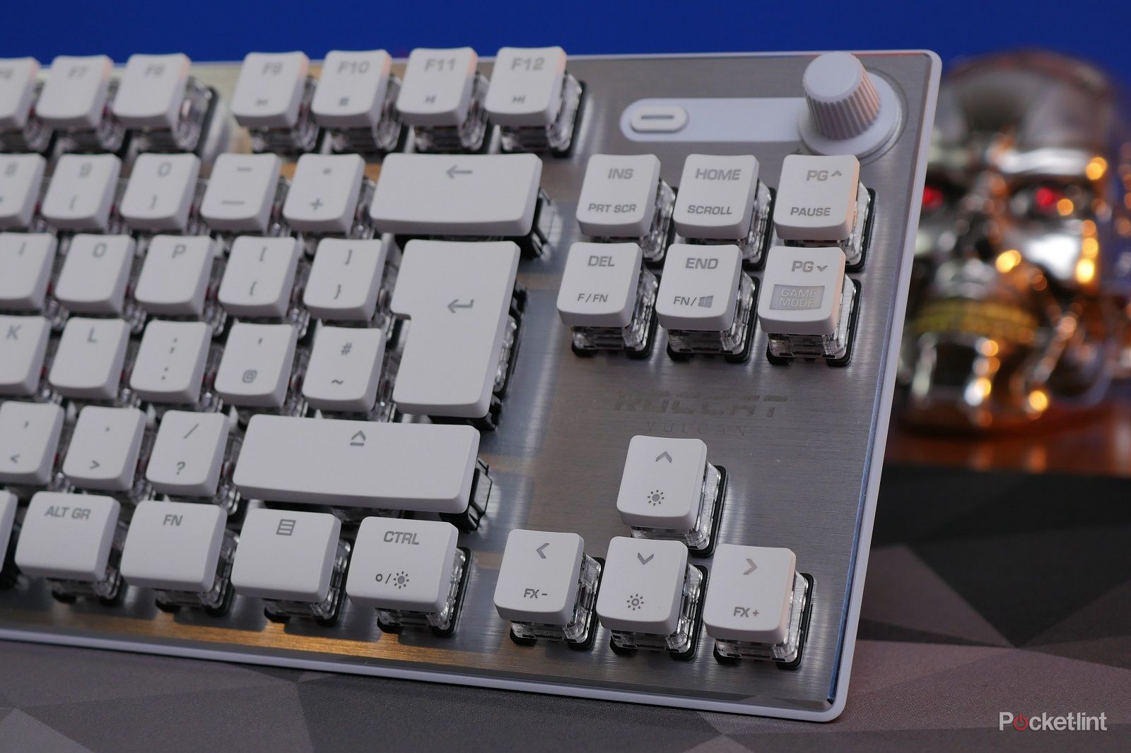 キーボード ROCCAT VULCAN TKL Pro white Amazon.com: ROCCAT Vulcan TKL Pro PC USB-C Gaming Keyboard