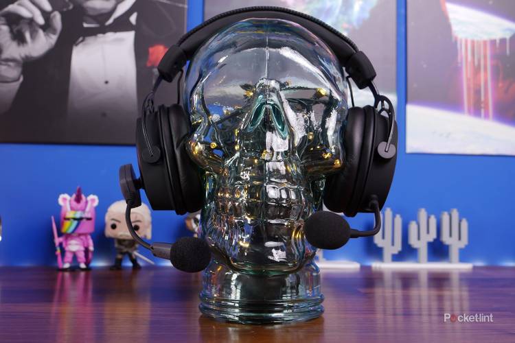 How to add a mic to any headphones for PC gaming