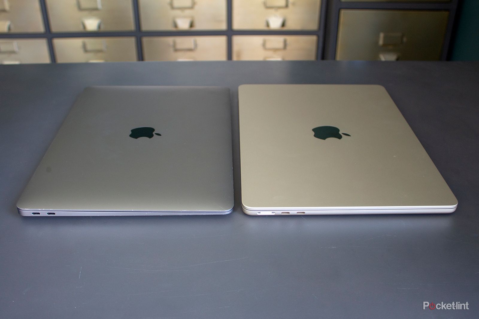 MacBook本体 M2 MacBook Air Apple 13-inch MacBook Air: M2 chip with 8C CPU / 8C GPU