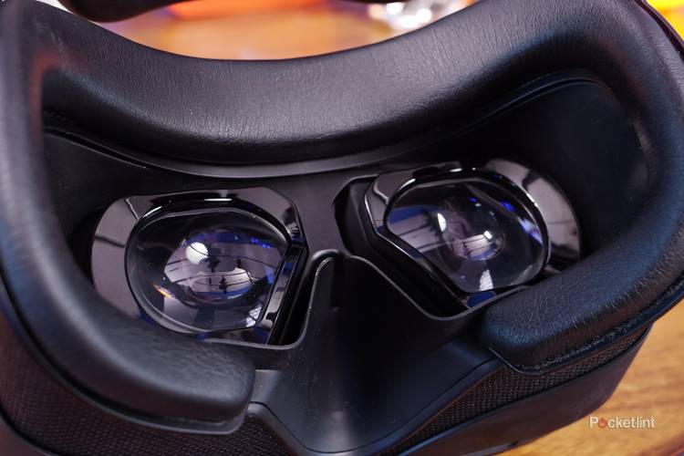 Varjo Aero VR headset lenses 4
