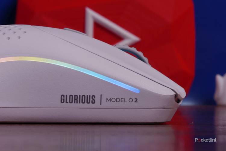 Glorious Model O2 wireless gaming mouse review: Another lightweight gem