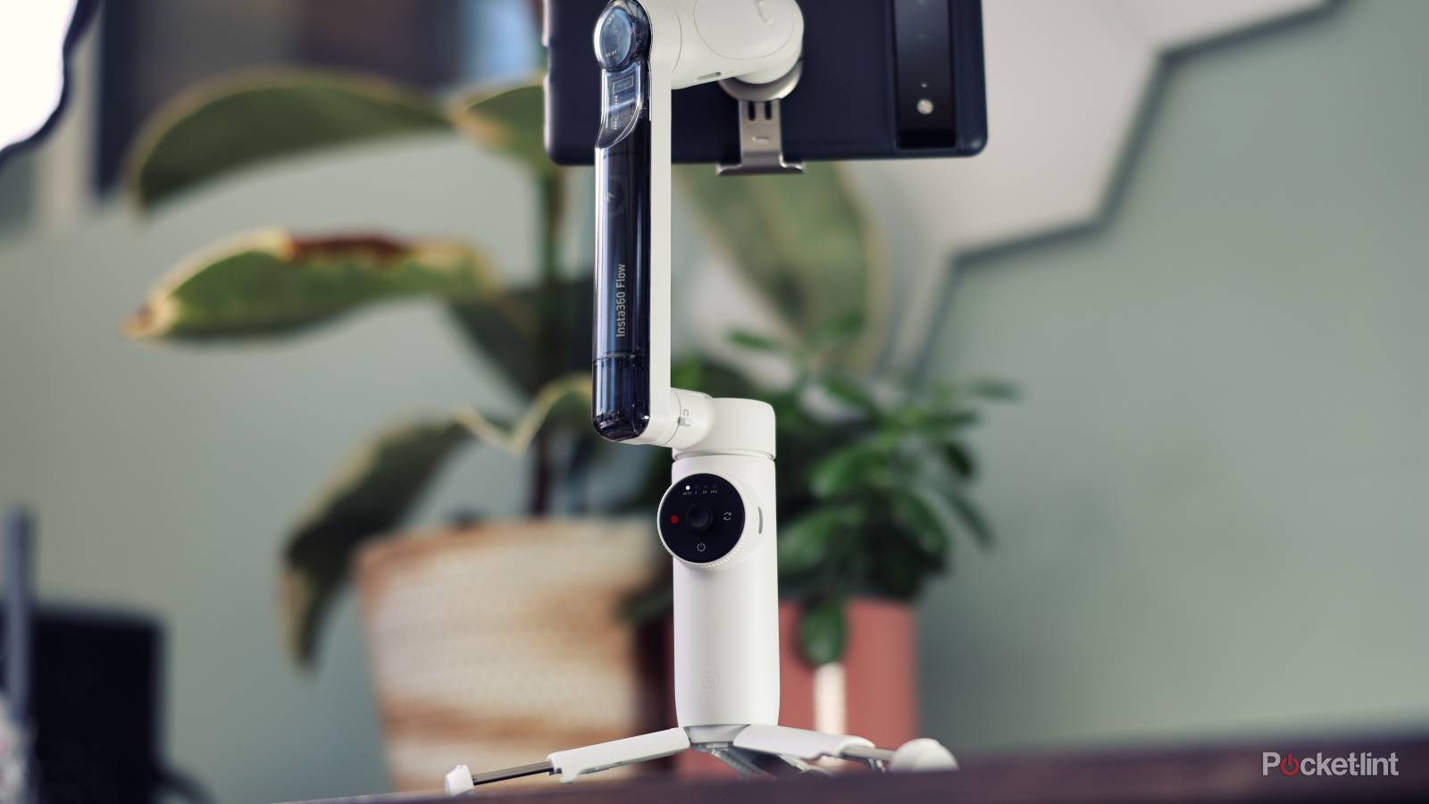 INSTA360 FLOW VS DJI visual data 4