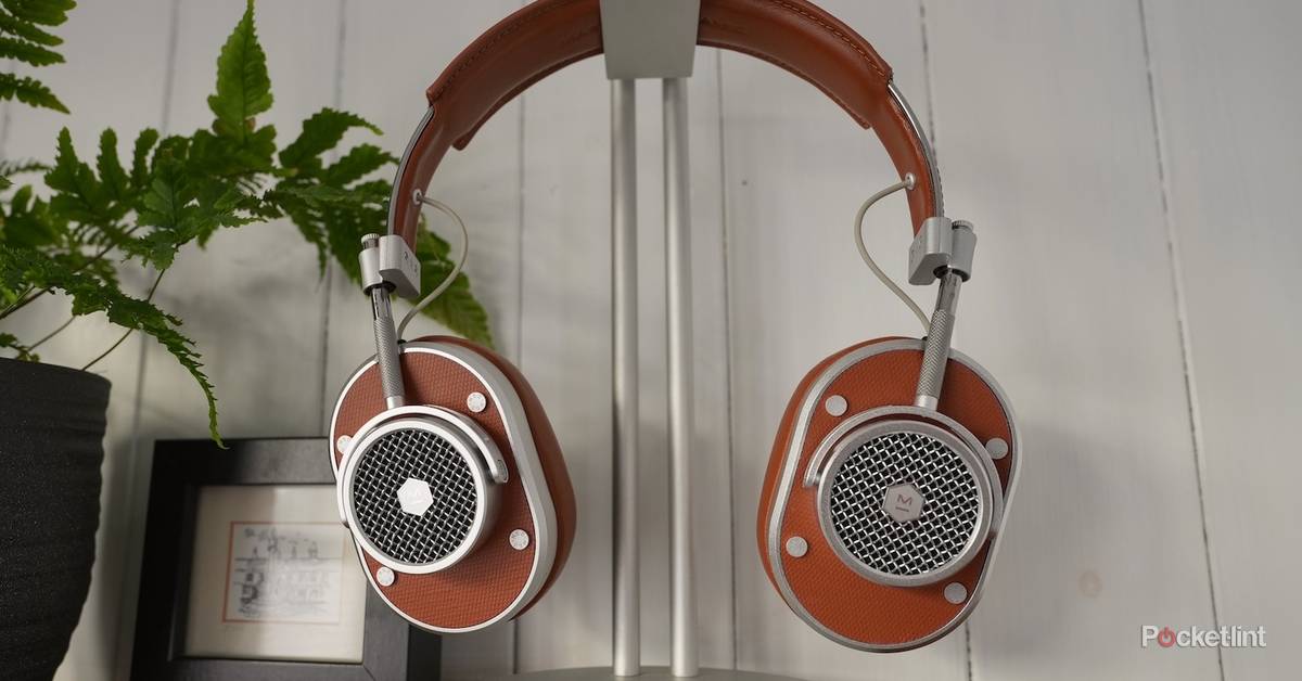 mh40-wireless-v2-headphones. 