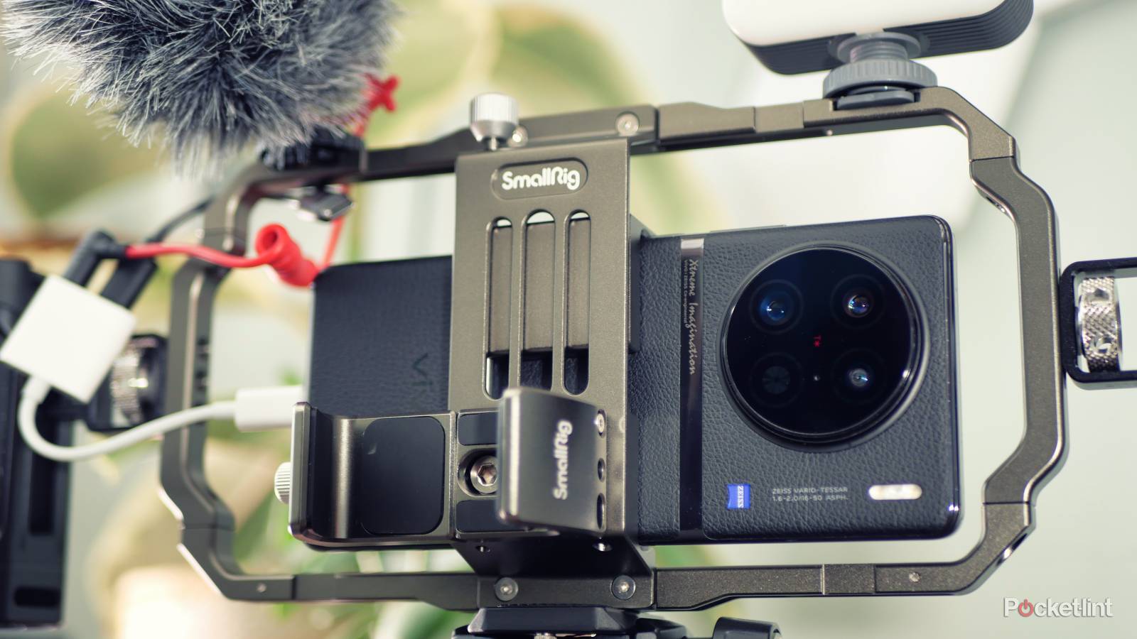 Best smartphone camera accessories 2024