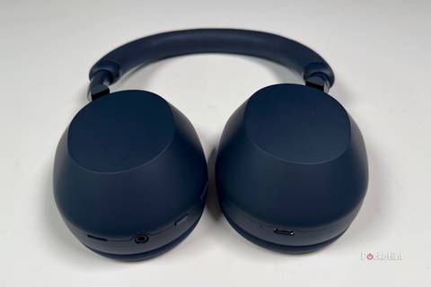 Sony's WH-1000XM5 are now available in Midnight Blue, and they