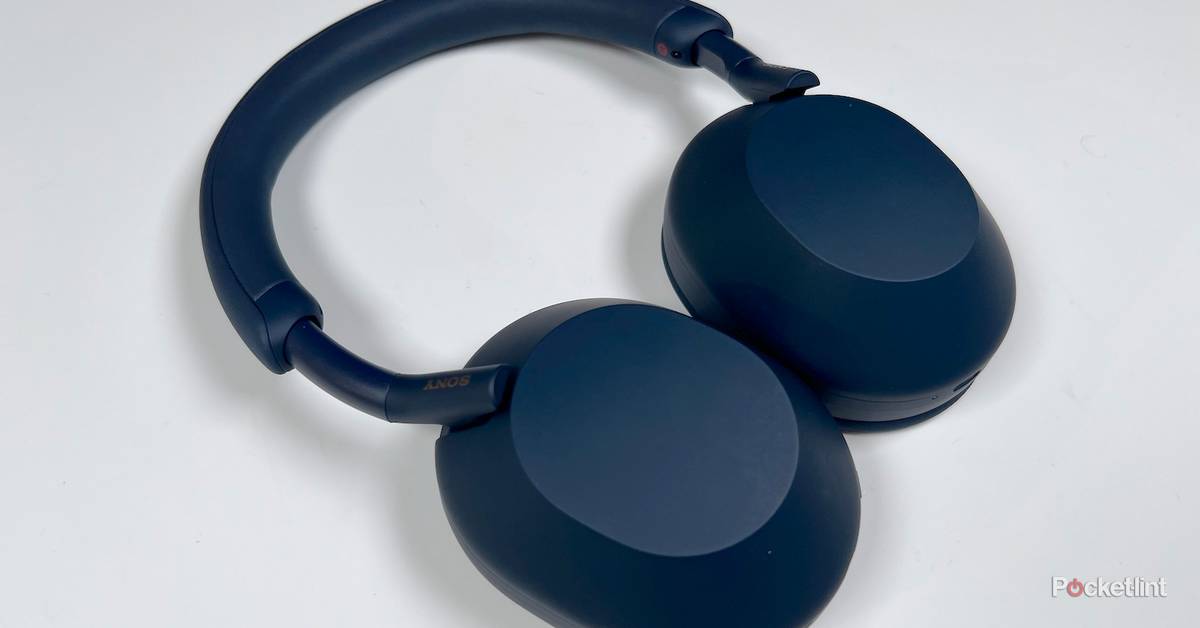 Sony's WH-1000XM5 are now available in Midnight Blue, and