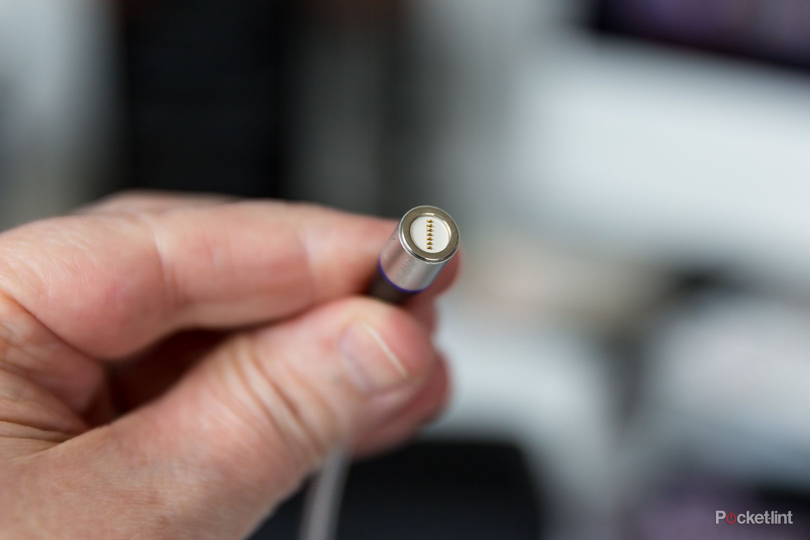 Magnetic charging cable-1