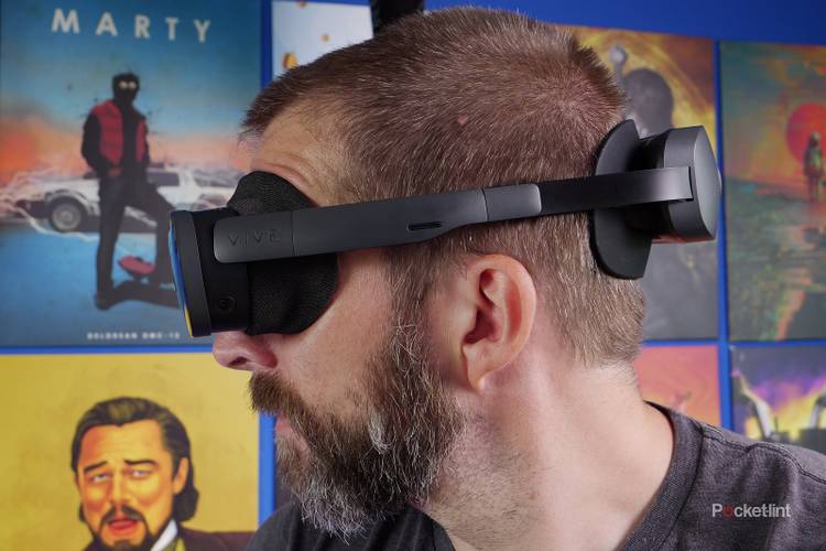 HTC Vive XR Elite review on head 2