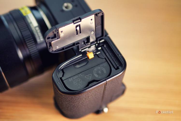 Fujifilm X-S20 review: Hybrid performance at a friendlier price