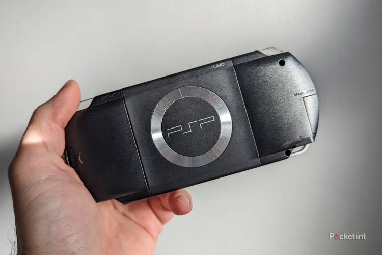 10 classic handheld gaming devices that changed the world