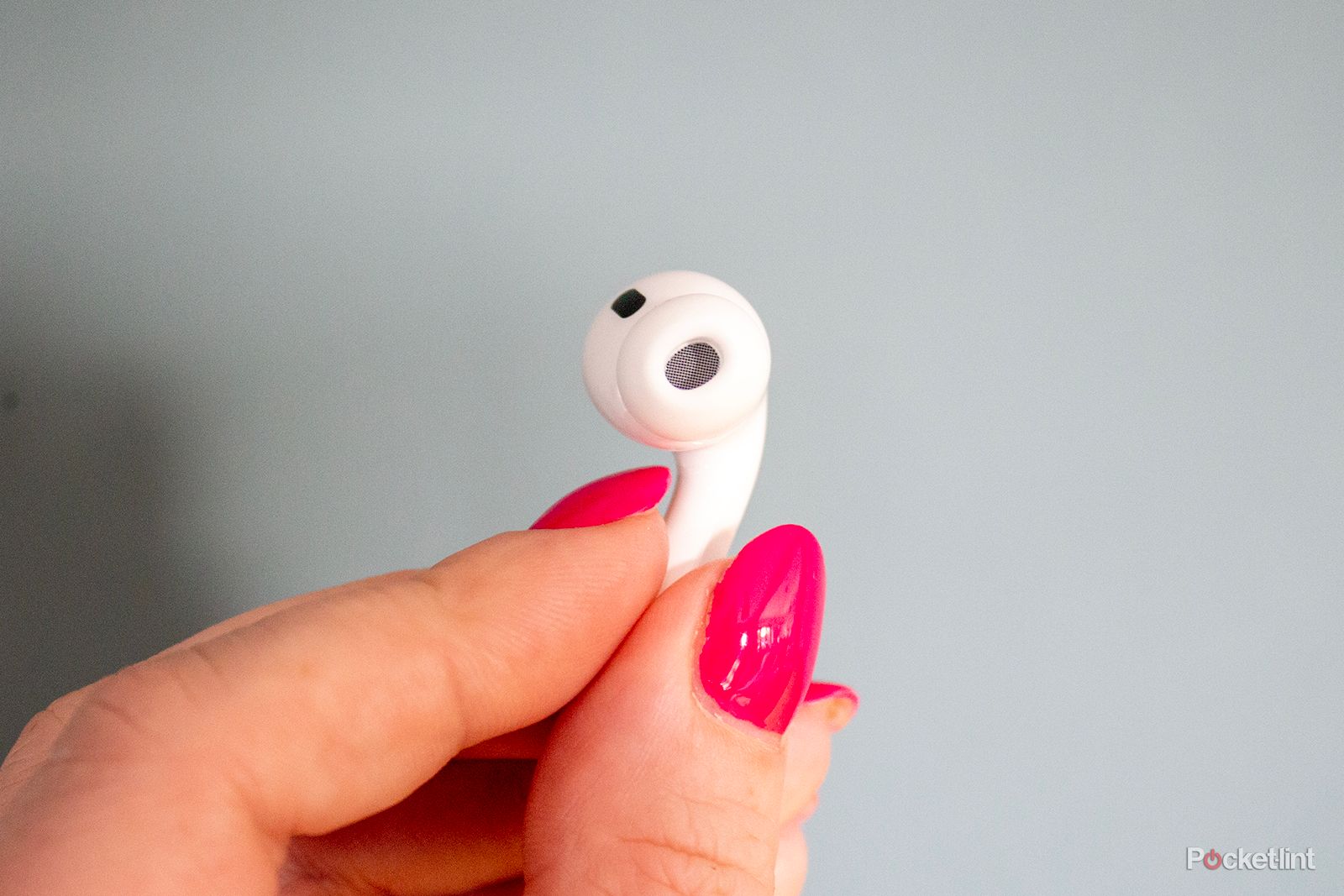 New AirPods Pro 2 (USB-C) vs AirPods Pro 2 (lightning)