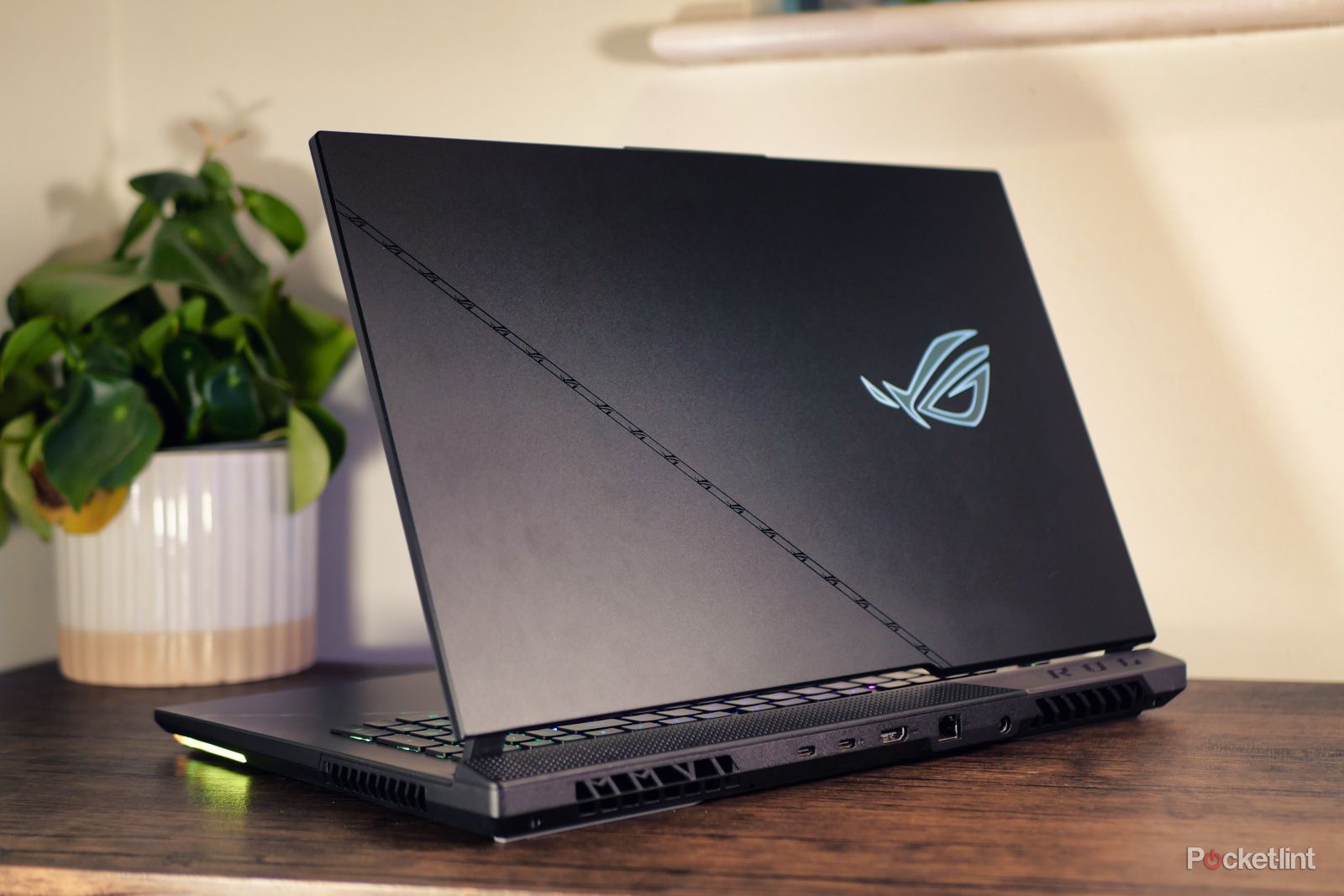 Asus ROG Strix Scar 17 (5)