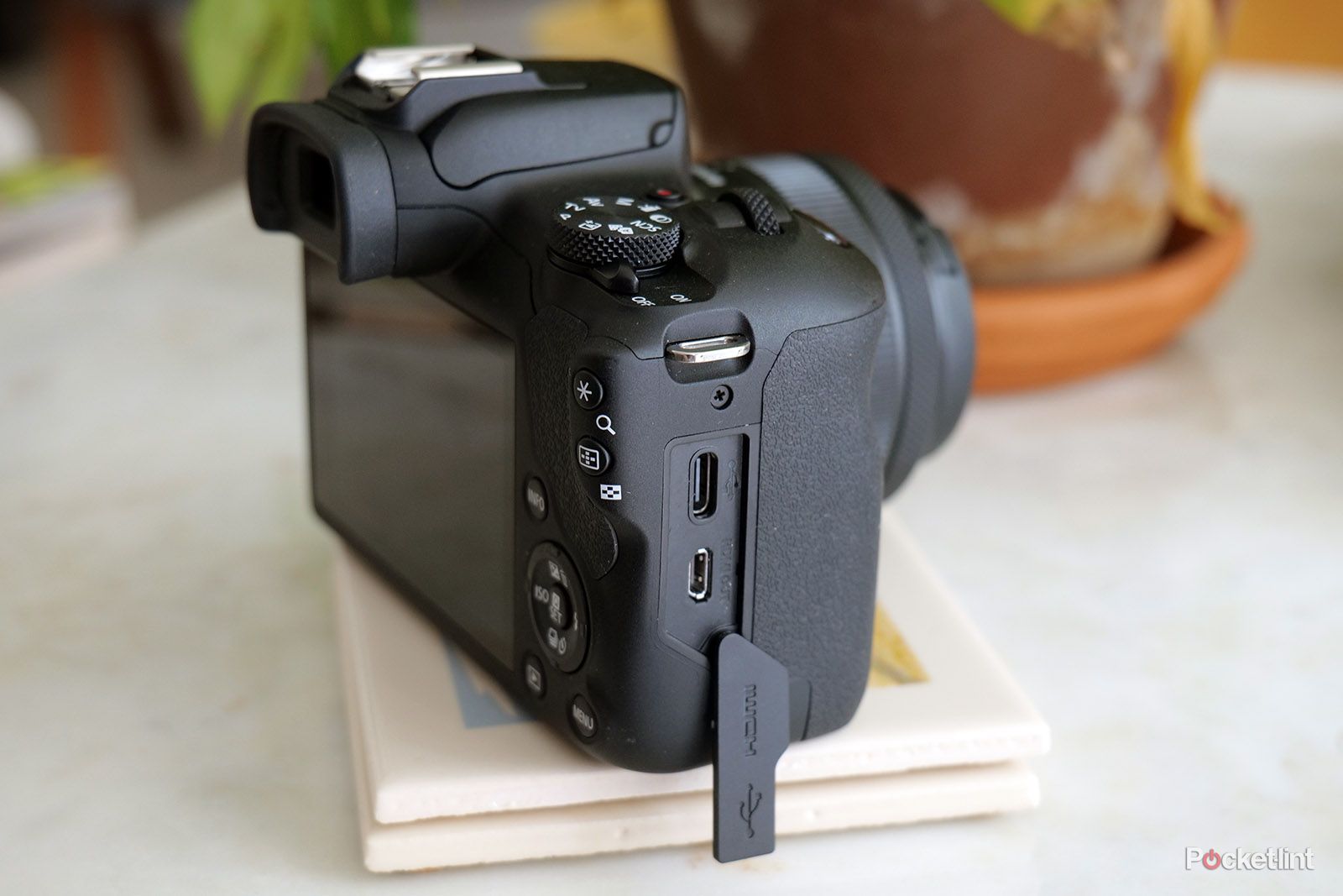 [新品未使用]Canon EOS R100 Shop Canon EOS R100 | Canon U.S.A., Inc.