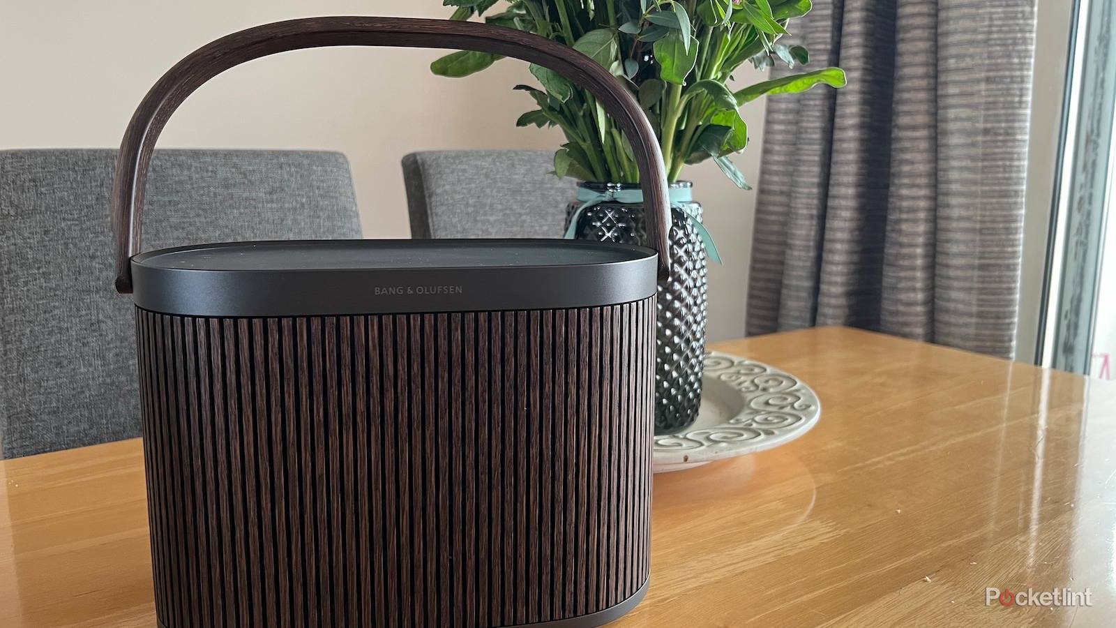 【美品】Bang & Olufsen Beosound A5 Amazon.com: Bang & Olufsen Beosound A5 - Portable Bluetooth