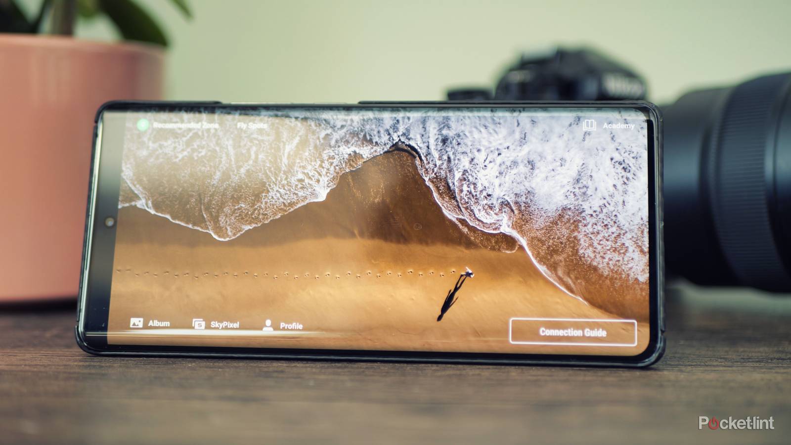 How to install the DJI Fly app on Android and iOS - Main Image