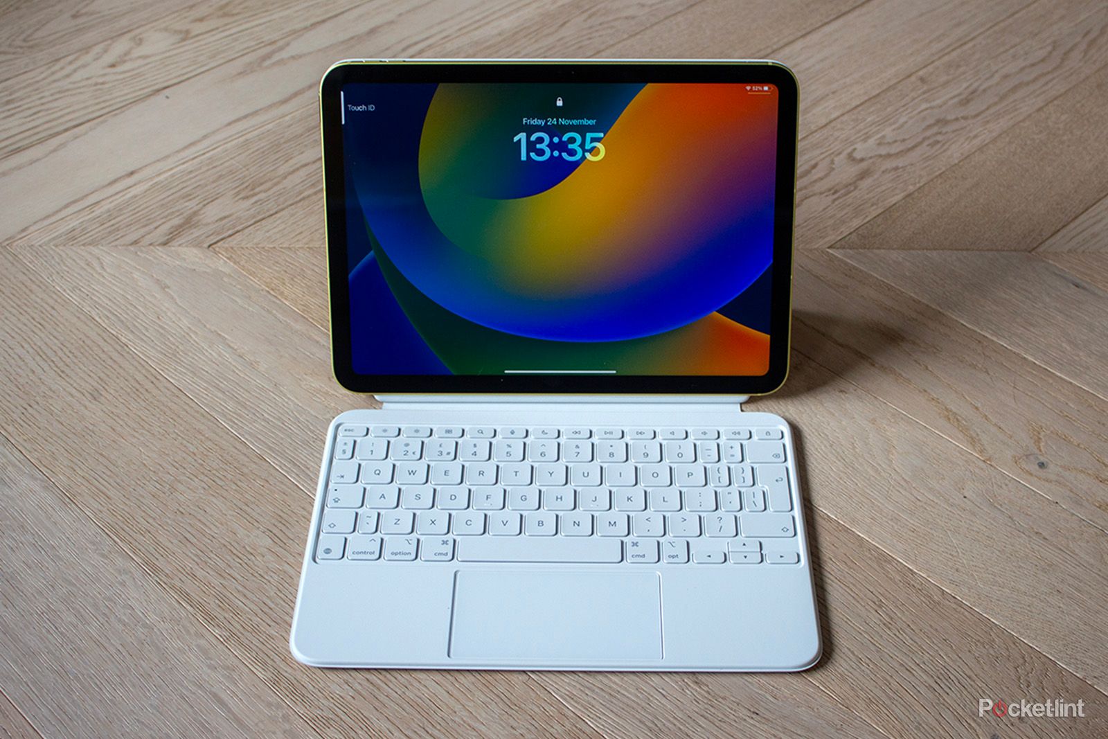 iPadアクセサリー Magic Keyboard Folio Amazon.com: Apple Magic Keyboard Folio: iPad Keyboard and