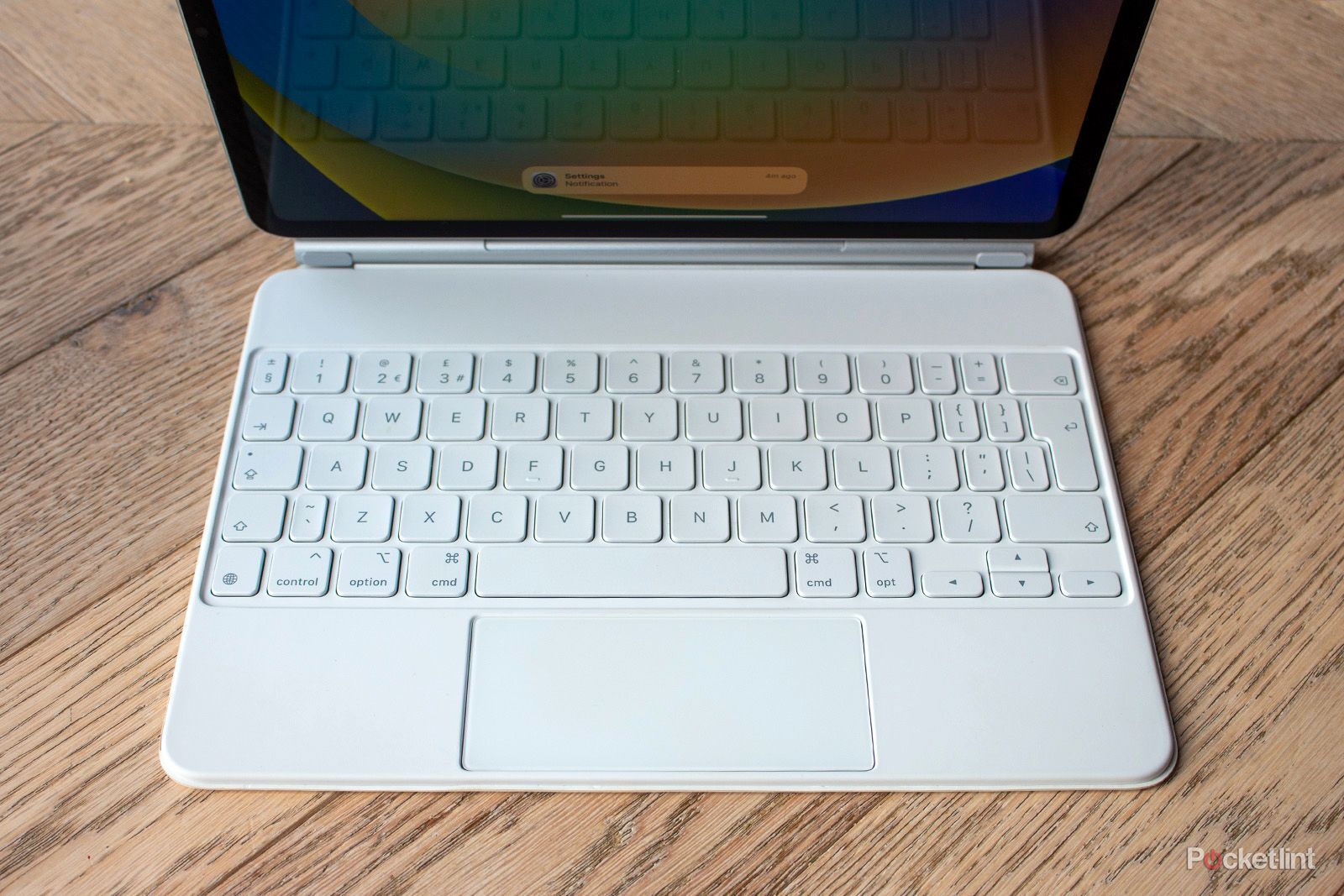 【美品】Apple iPad Magic Keyboard 11インチ　ホワイト Magic Keyboard for iPad Air 11-inch (M2) - Japanese - White