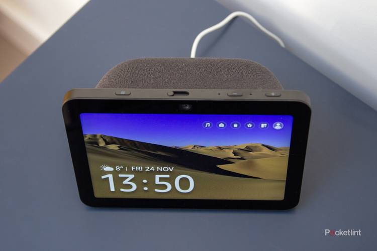 Mute Button Echo Show Amazon Echo Show 1st Gen Smart Display With