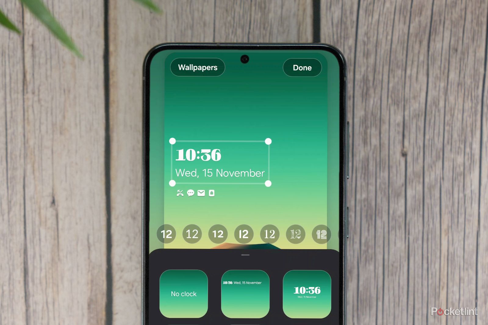 How to use lock screen customisation in One UI 6