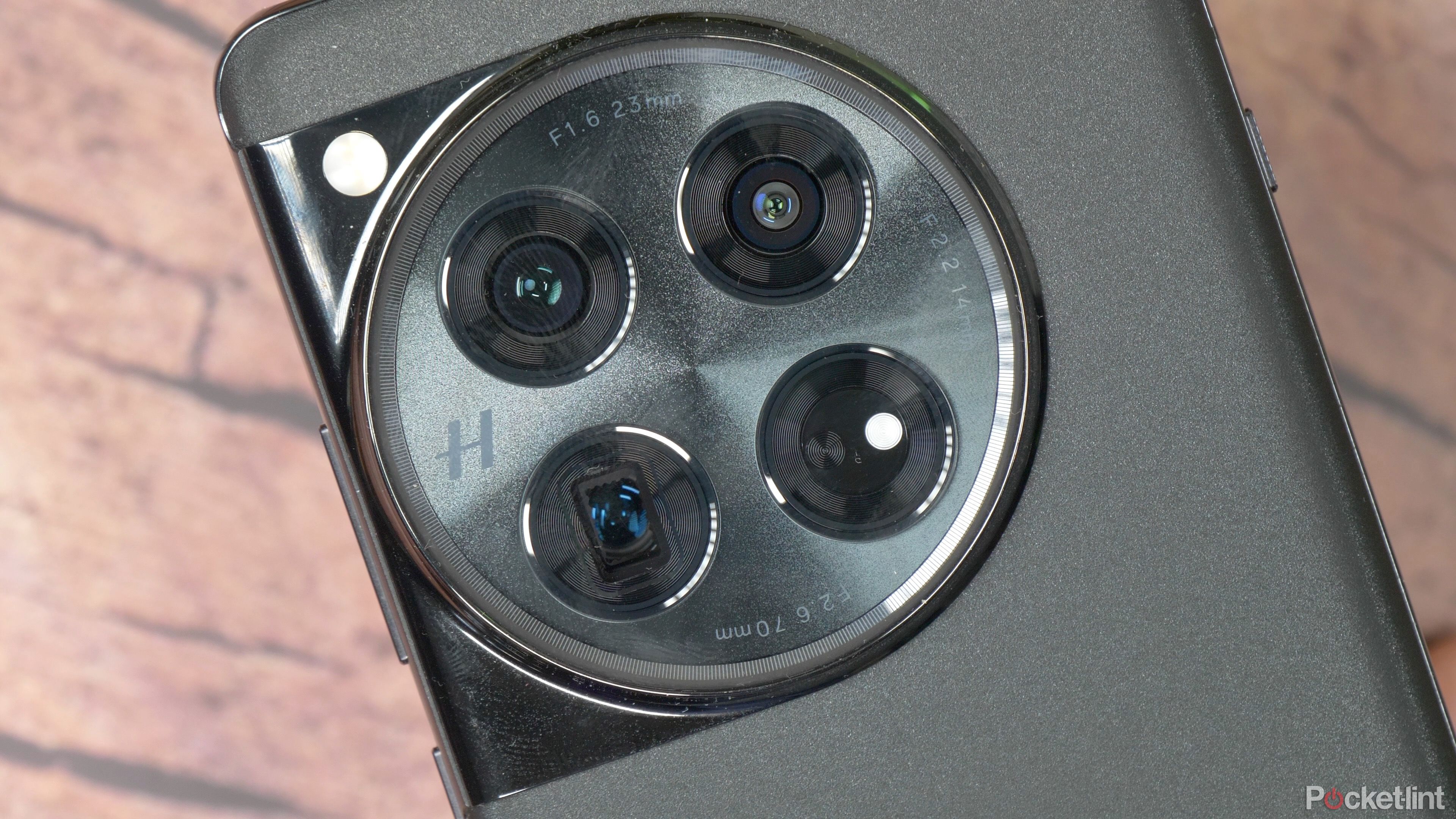 OnePlus 12 - Camera close-up