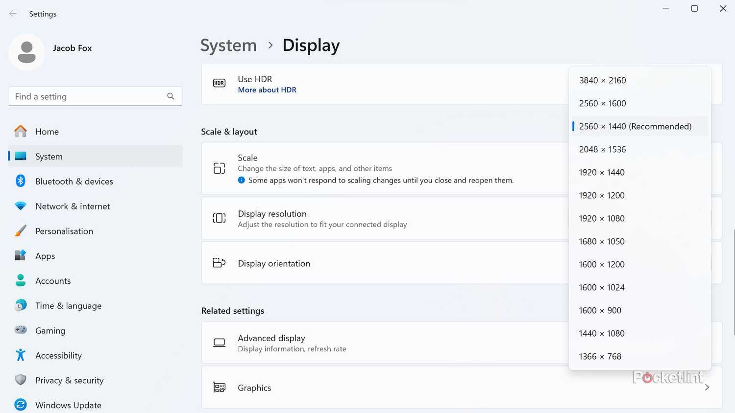 Windows 11 display settings page showing resolution drop down menu