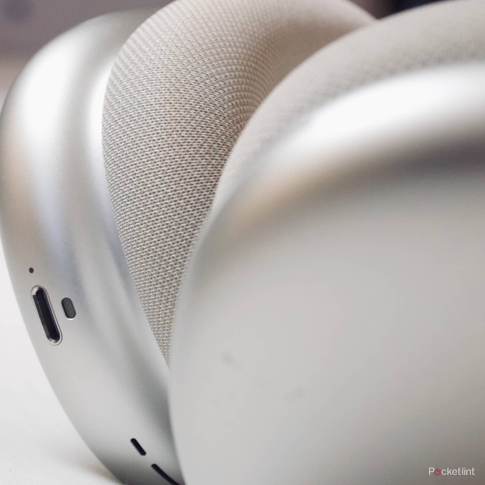 air pods max lightningケーブル版　シルバー AirPods max シルバー ライトニングケーブル AirPods max シルバー