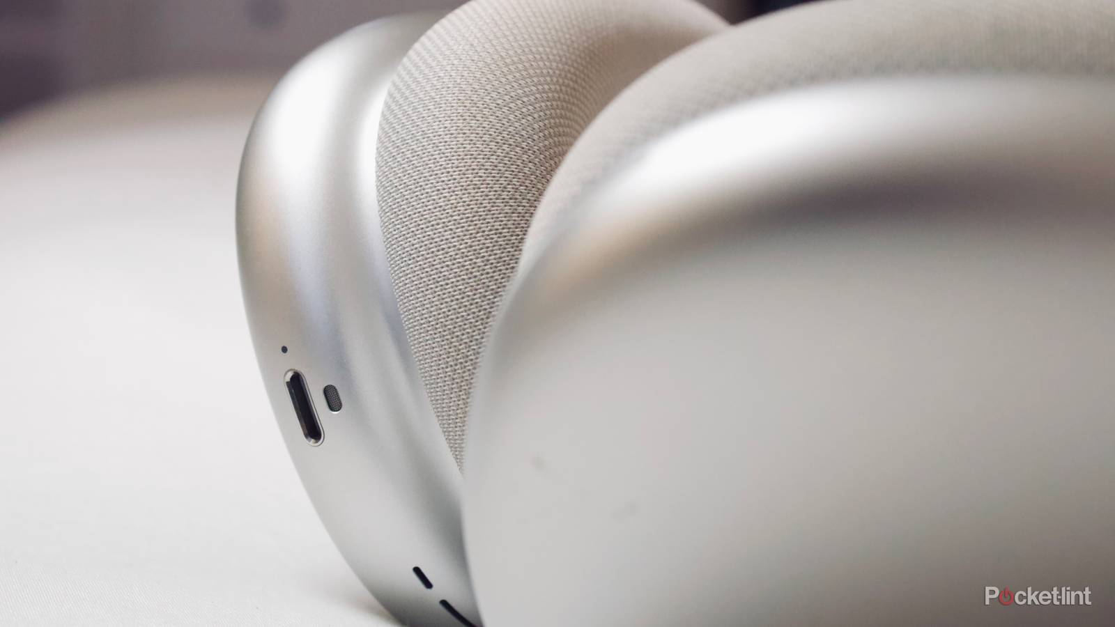 Airpod Charging Port Airpod Pro Doesnt Fit Apple's AirPods Max