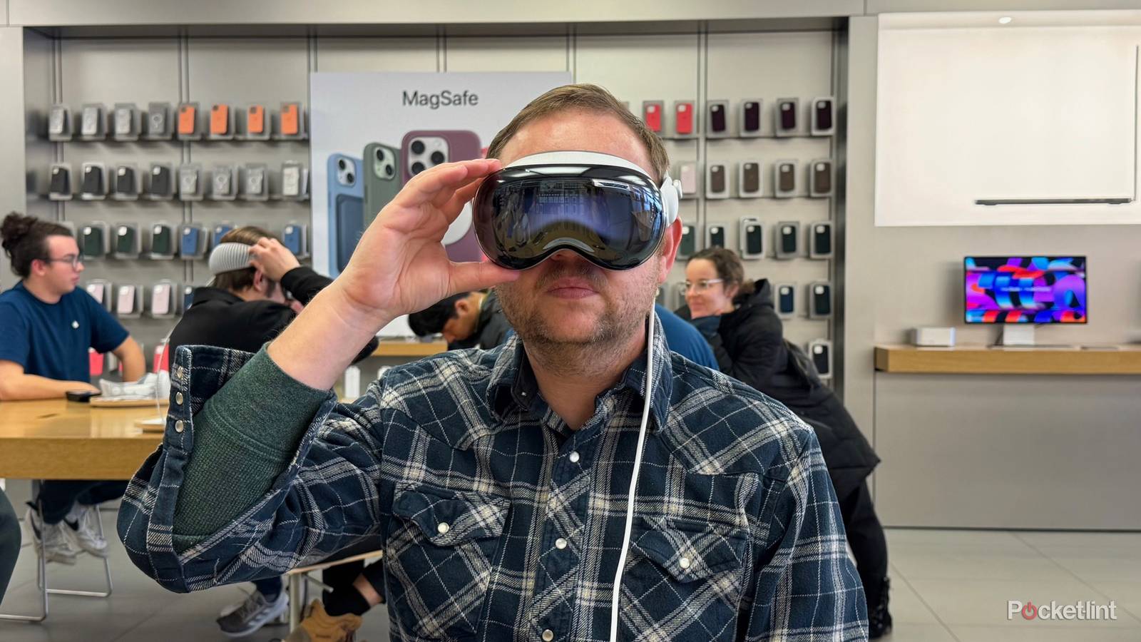 I’m obsessed with Apple Vision Pro despite my poor eyesight I’m obsessed with Apple Vision Pro despite my poor eyesight